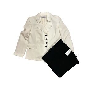 Tahari Arthur Levine 2pc Pant Suit. Winter White Jacket; Black Pants Sz 14